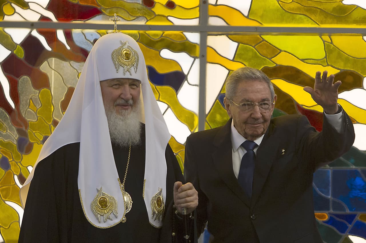 El patriarca Kiril sostuvo una reunión con Raúl Castro horas antes de la llegada de Francisco