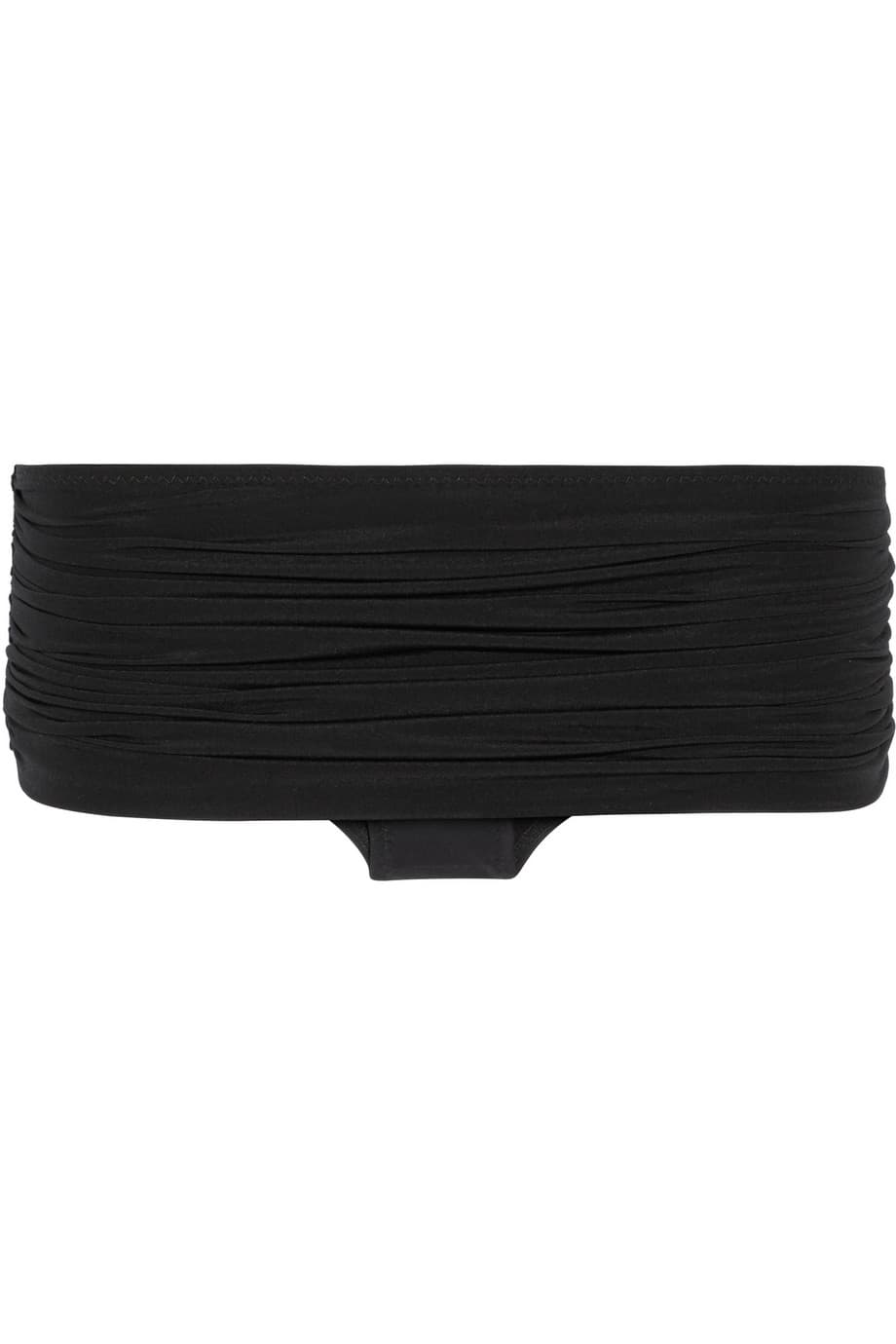 Pera: Los calzones con un doblez (Norma Kamali, 350 dólares) ayudan a dar contención y a que los muslos estén más firmes. Elige uno de un color oscuro y sin estampado como este negro.