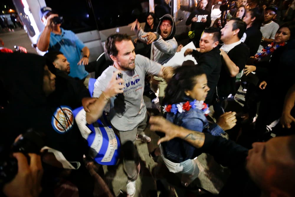 Hubo enfrentamiento verbales entre simpatizantes y detractores