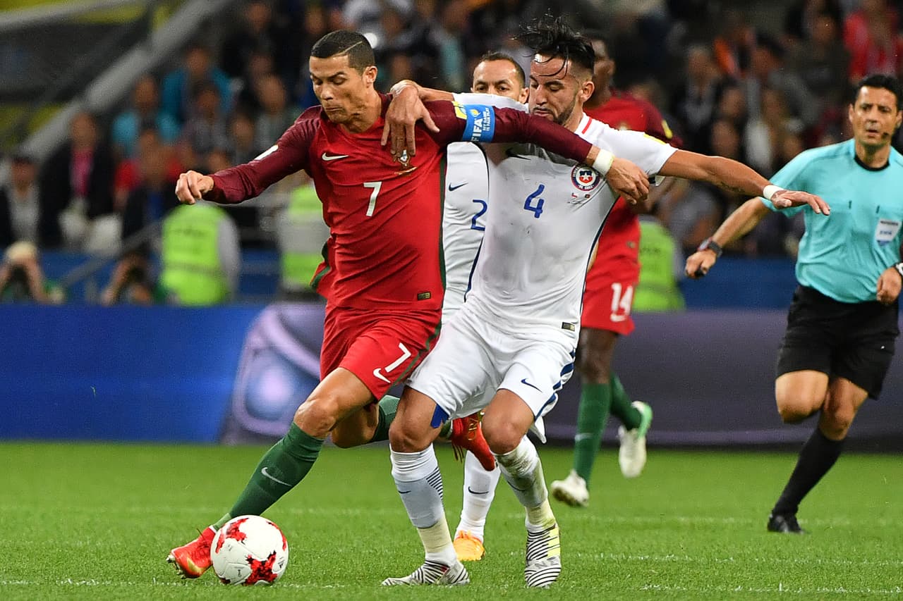 Sin embargo, los chilenos entendieron que para controlar a Portugal era clave frenar a Cristiano.