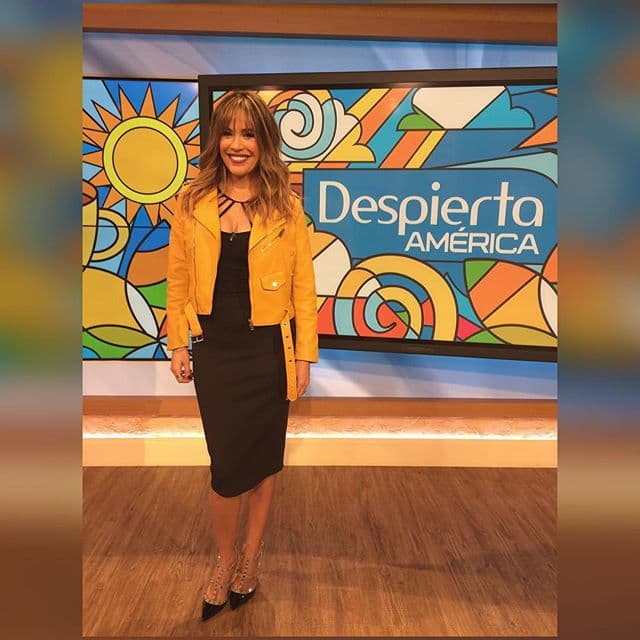 ¡Divina! ¿Qué te pareció el look de Karla Martínez? (24 de febrero, 2016)
