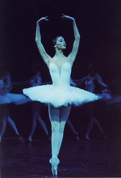 Los usuarios en las redes sociales hicieron mofa de la postura poca ortodoxa con la que el defensa alemán atacó la pelota para el penal con el que empató la Azzurra.