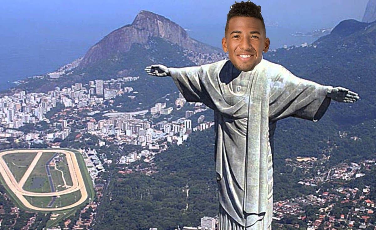 Los usuarios en las redes sociales hicieron mofa de la postura poca ortodoxa con la que el defensa alemán atacó la pelota para el penal con el que empató la Azzurra.