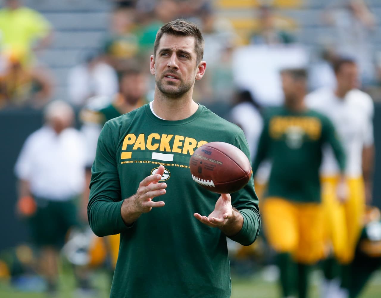 Green Bay Packers' Aaron Rodgers warms up before an NFL football game against the Cincinnati Bengals Sunday, Sept. 24, 2017, in Green Bay, Wis. (AP Photo/Mike Roemer)