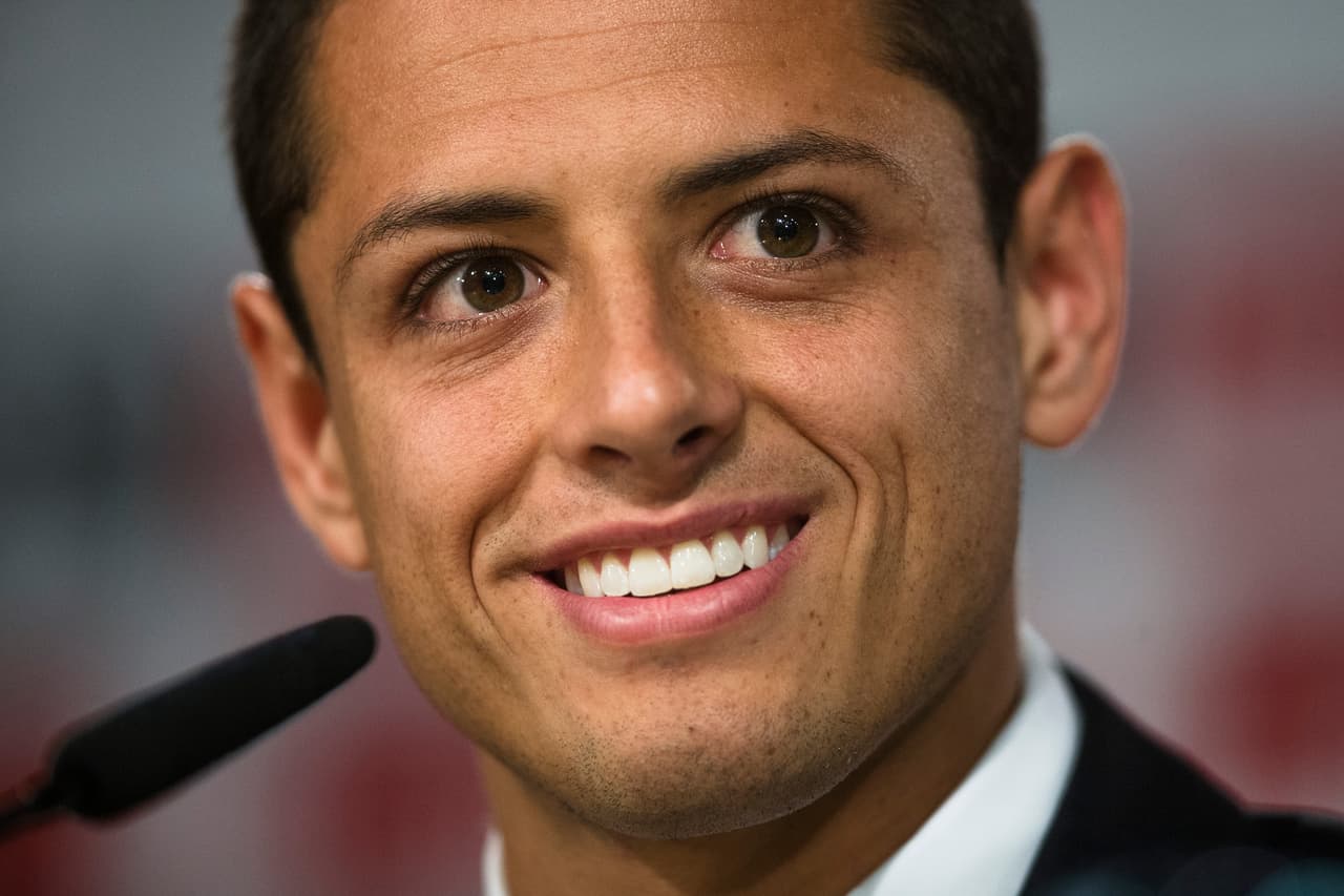 Tottenham revive interés por 'Chicharito', lo quiere como reemplazo de Adebayor