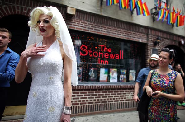 NY celebra la decisón de legalizar el matrimonio gay en todo el país.