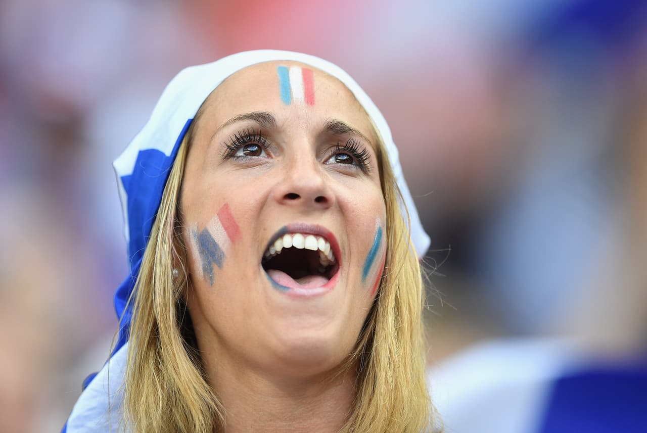 Ellas dieron el toque bello en la final Portugal vs. Francia durante la Eurocopa 2016.