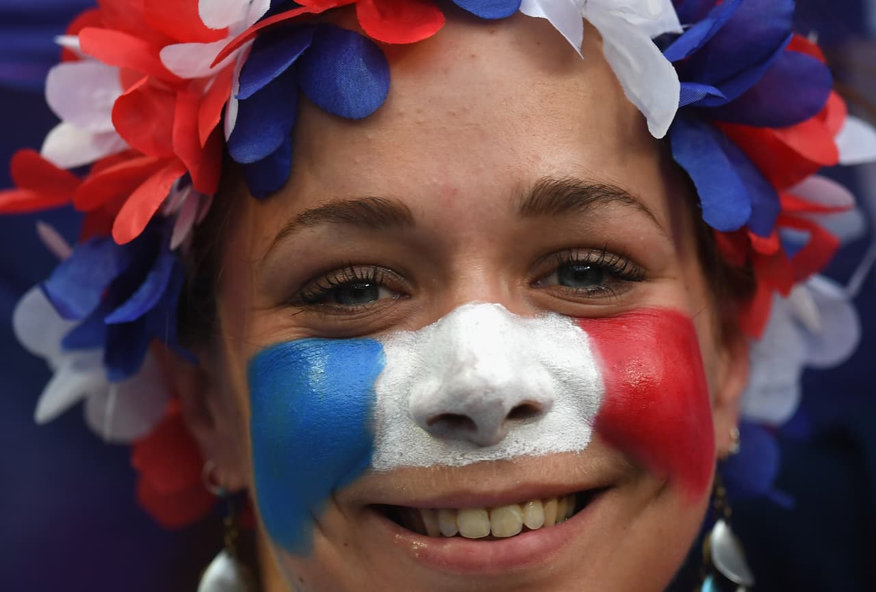 Ellas dieron el toque bello en la final Portugal vs. Francia durante la Eurocopa 2016.