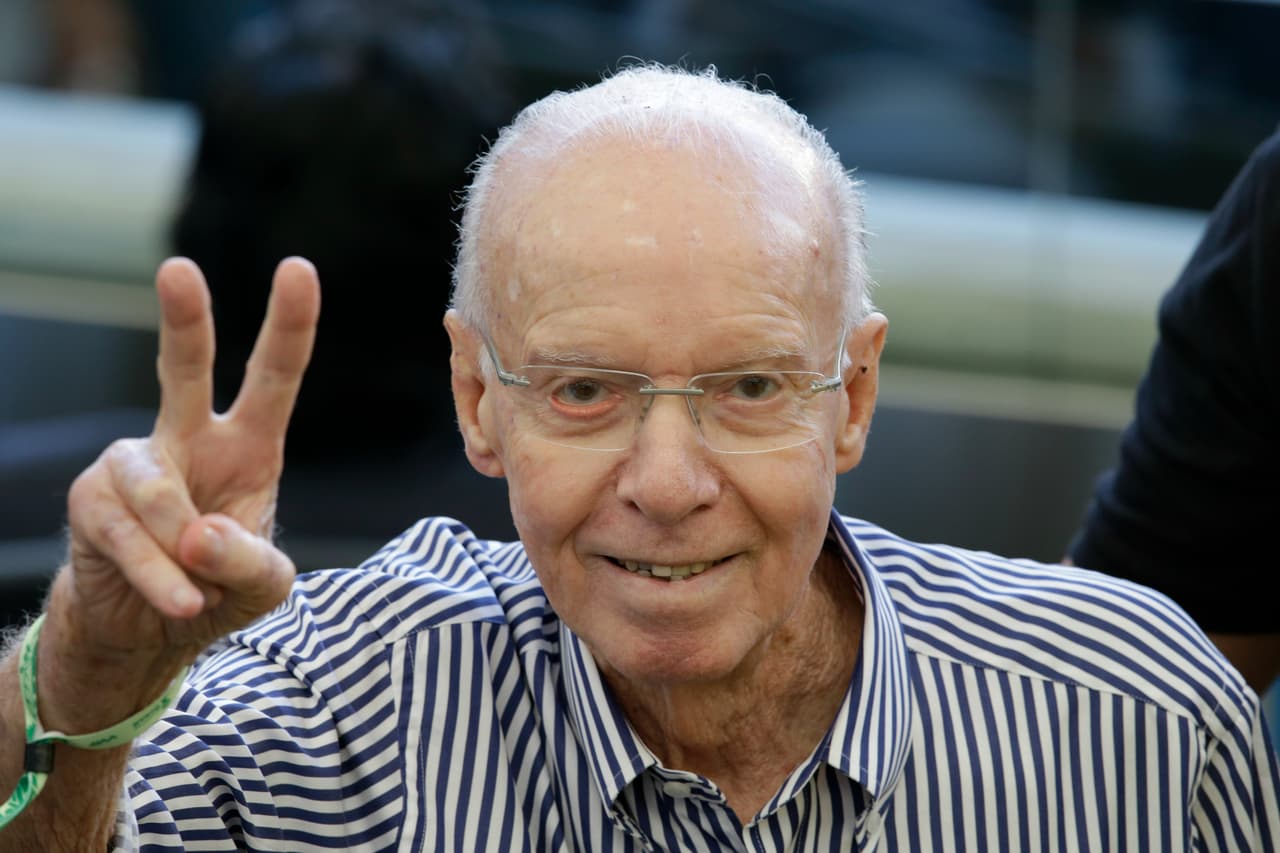 La leyenda Mario Lobo Zagallo fue portador de la llama olímpica