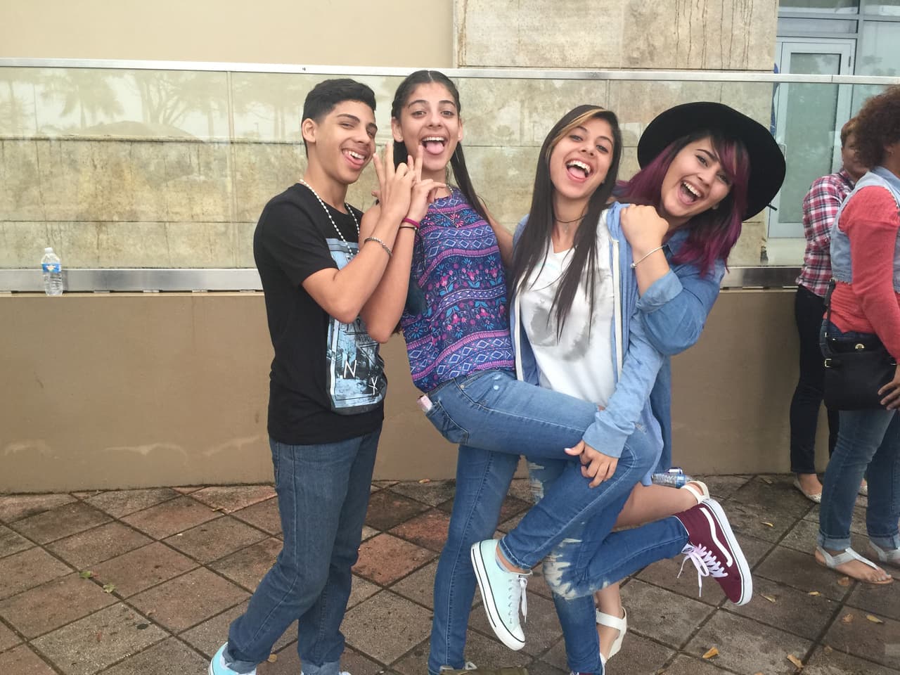 Chicas y chicos con talento llegaron de toda la isla, rompieron récord de asistencia y hasta la lluvia soportaron, así fue como los boricuas dejaron claro que vienen fuerte en la segunda temporada de La Banda.