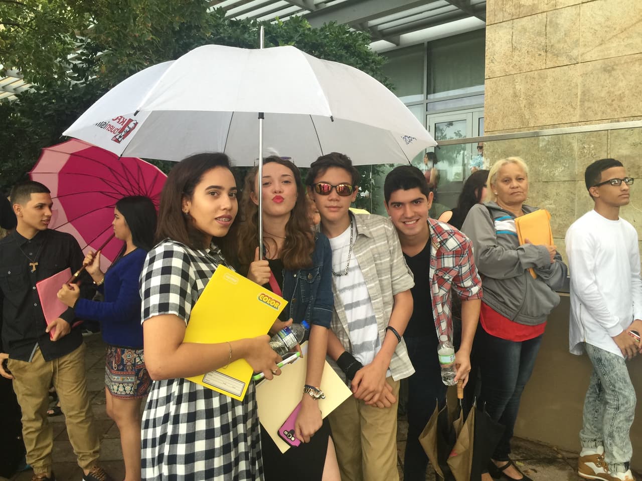 Chicas y chicos con talento llegaron de toda la isla, rompieron récord de asistencia y hasta la lluvia soportaron, así fue como los boricuas dejaron claro que vienen fuerte en la segunda temporada de La Banda.