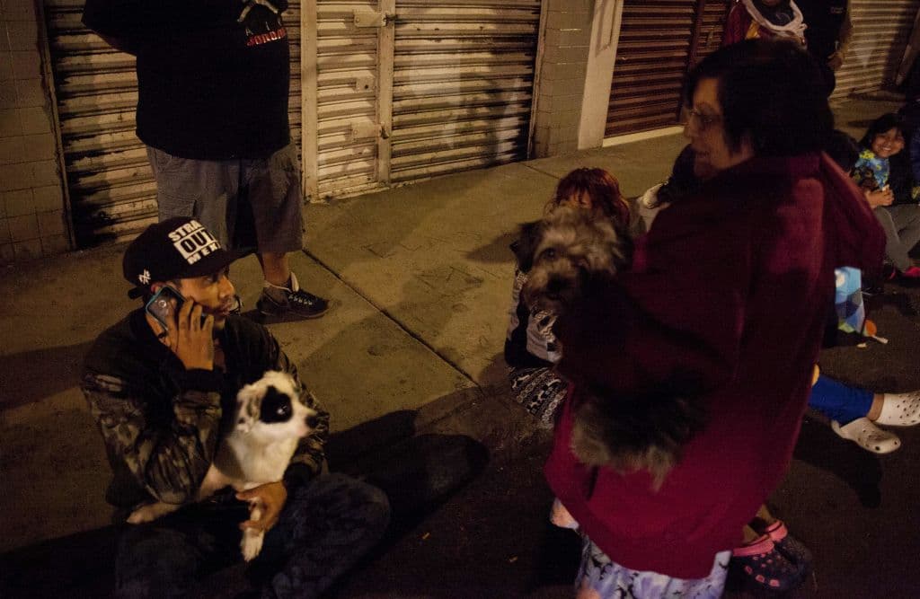La alerta de tsunami advierte de de olas que no sobrepasarán los 4 metros, pero se ha advertido a las poblaciones costeras de estados del Pacífico.
