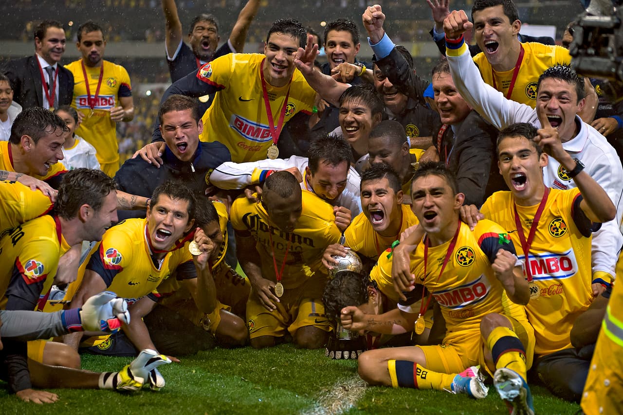 Esa 'cruzazuleada' es un referente obligado en la historia del fútbol mexicano y del propio Clásico Joven, que ahora vivirá en el Apertura 2017 una nueva edición de este gran enfrentamiento.