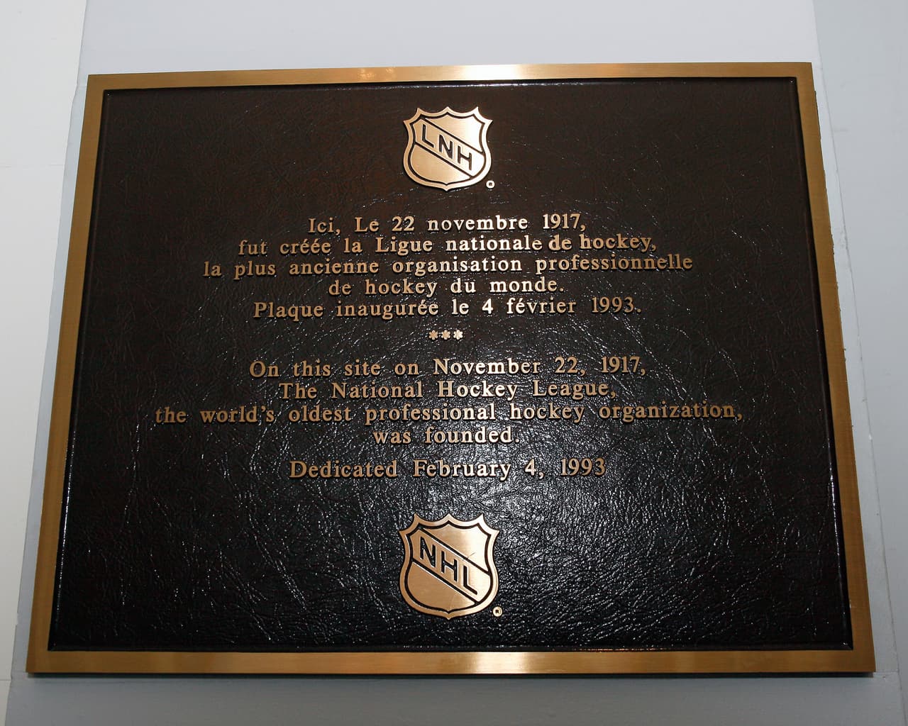 No fue sino hasta tres años después de que se jugó la primera U.S. Open Cup, que la National Hockey League - NHL - se fundó.