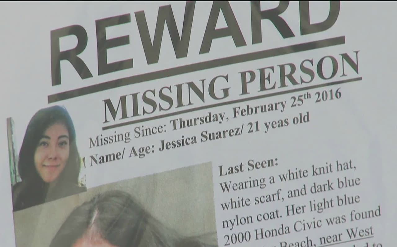 La policía ha dicho que la investigación para dar con el paradero de la joven aún está activa. Para cualquier información piden a la comunidad que se comuniquen al 312 744 8261.