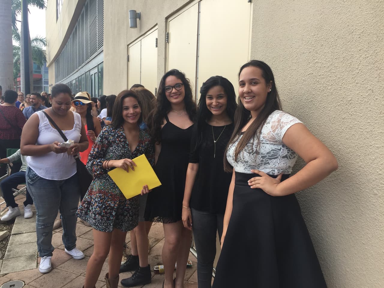 Chicas y chicos con talento llegaron de toda la isla, rompieron récord de asistencia y hasta la lluvia soportaron, así fue como los boricuas dejaron claro que vienen fuerte en la segunda temporada de La Banda.