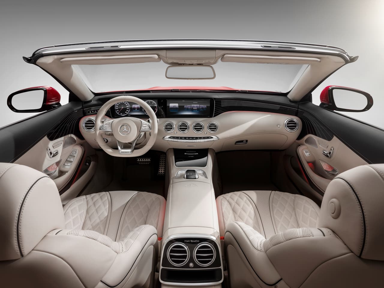 El interior del Mercedes-Maybach S650 Cabriolet despliega un nivel de lujo que sorprenderá a los cliente regulares de Mercedes-Benz.
