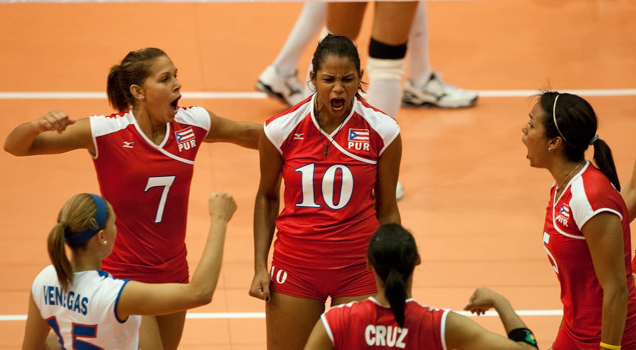 La puertorriqueña Diana Reyes, número 10 del equipo de voleibol de Puerto Rico.