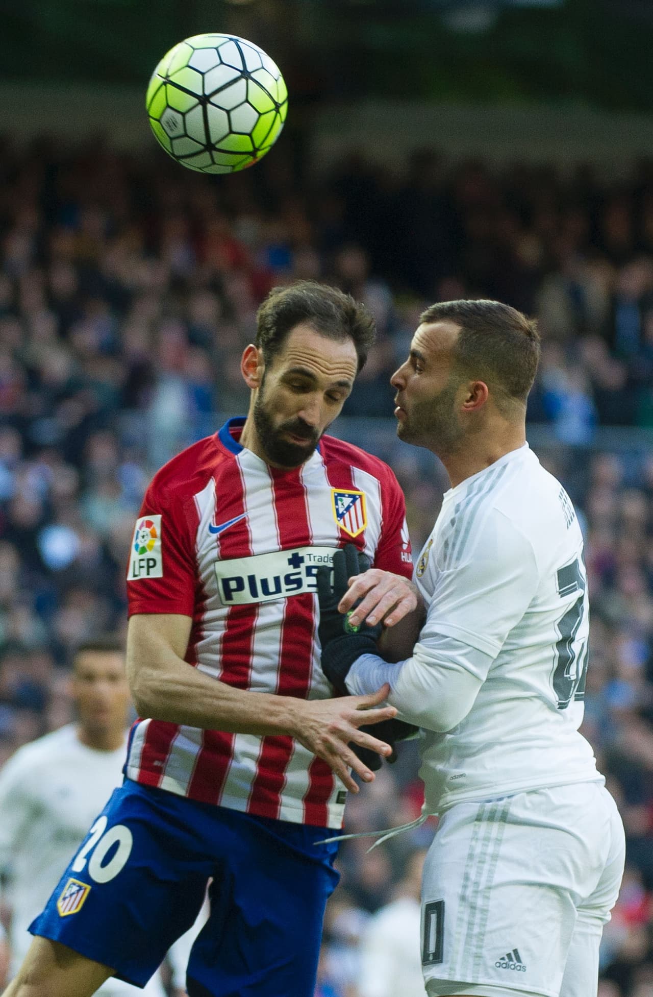 Jesé fue la última modificación de Zizou en un intento por rescatar el empate pero el canterano del Madrid no tuvo ocasión de pegarle a portería por el buen trabajo de Juanfran y compañía.