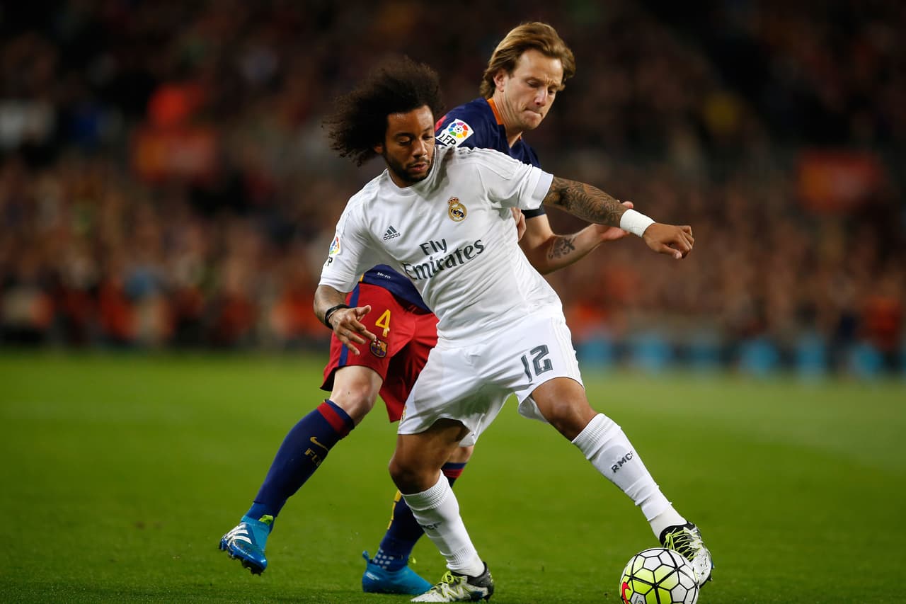 Pero curiosamente a partir del gol del Barcelona llegó lo mejor del Real Madrid que dejó ver su mejor versión con un gran Marcelo que cuatro minutos después cambió el resultado.