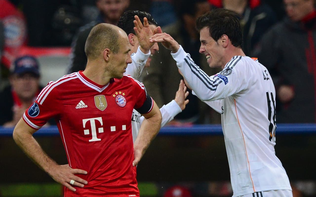 Sus duelos ante equipos españoles han sido solamente ante el Real Madrid, el Barcelona y el Valencia. Al club merengue lo enfrentó en 7 series de las cuales perdió 4 y ganó 3.