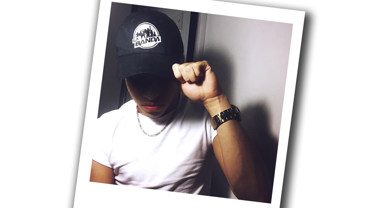 Gabriel es un chico malo que quiere enamorar a las chicas.