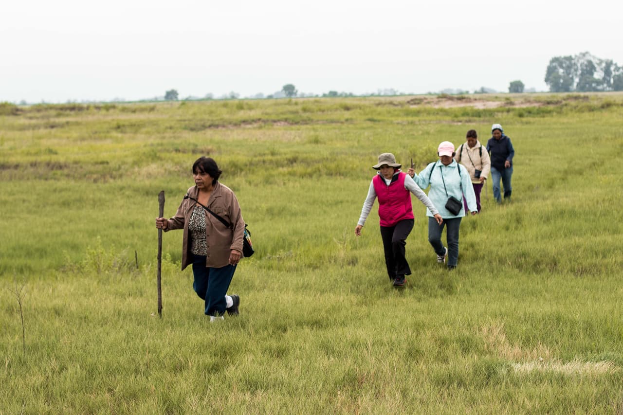 Los pobladores de Atenco hacen guardias para impedir que las obras lleguen a su territorio, mientras sus ejidos se encuentran en litigio.