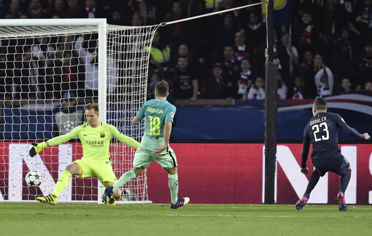 Al minuto 40, PSG marcó su segundo tanto por medio de Draxler, que llegó como refuerzo este año y se acopló rápidamente al equipo.