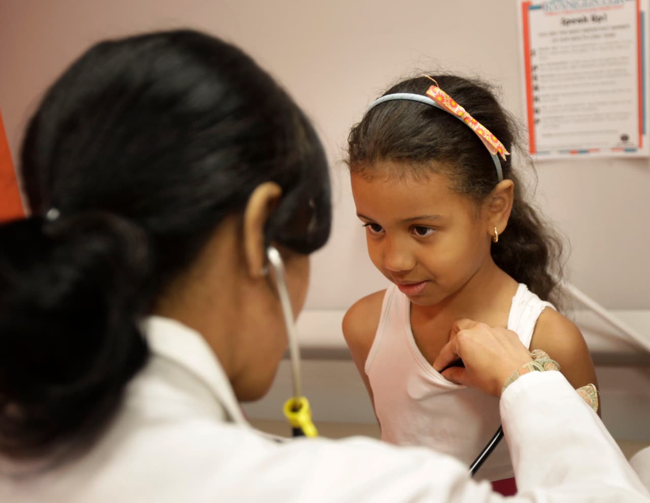 Algunos moderados apoyan el programa actual de Medicaid, especialmente para los niños y las personas con discapacidades.