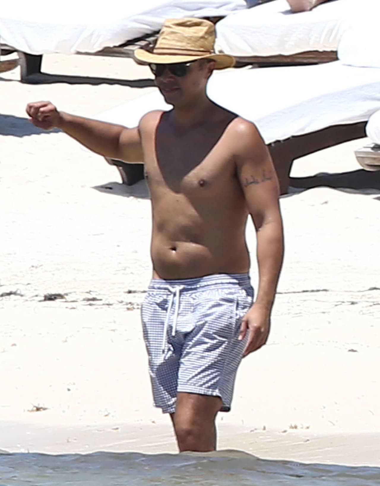 Siempre es un placer ver a Jessica Alba disfrutar sus vacaciones, porque nos regala una amplia gama de 'chikinis' que nos dejan las pupilas dilatadas. Disfrútalos.