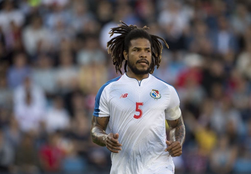 "El Mazinger" o "La Muralla", Román Torres es todo un emblema del fútbol panameño y por eso lo homenajeamos en el Mes de la Herencia Hispana.