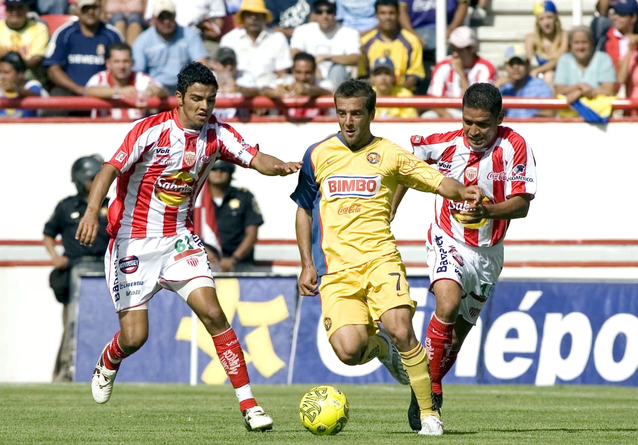 Federico Higuaín, hermano de "El Pipita", solamente será recordado porque le anotó un golazo a la Universidad Católica de Chile en la última edición de la Copa Libertadores en la cual "El Ame" llegó a semifinales. Ya llovió.
