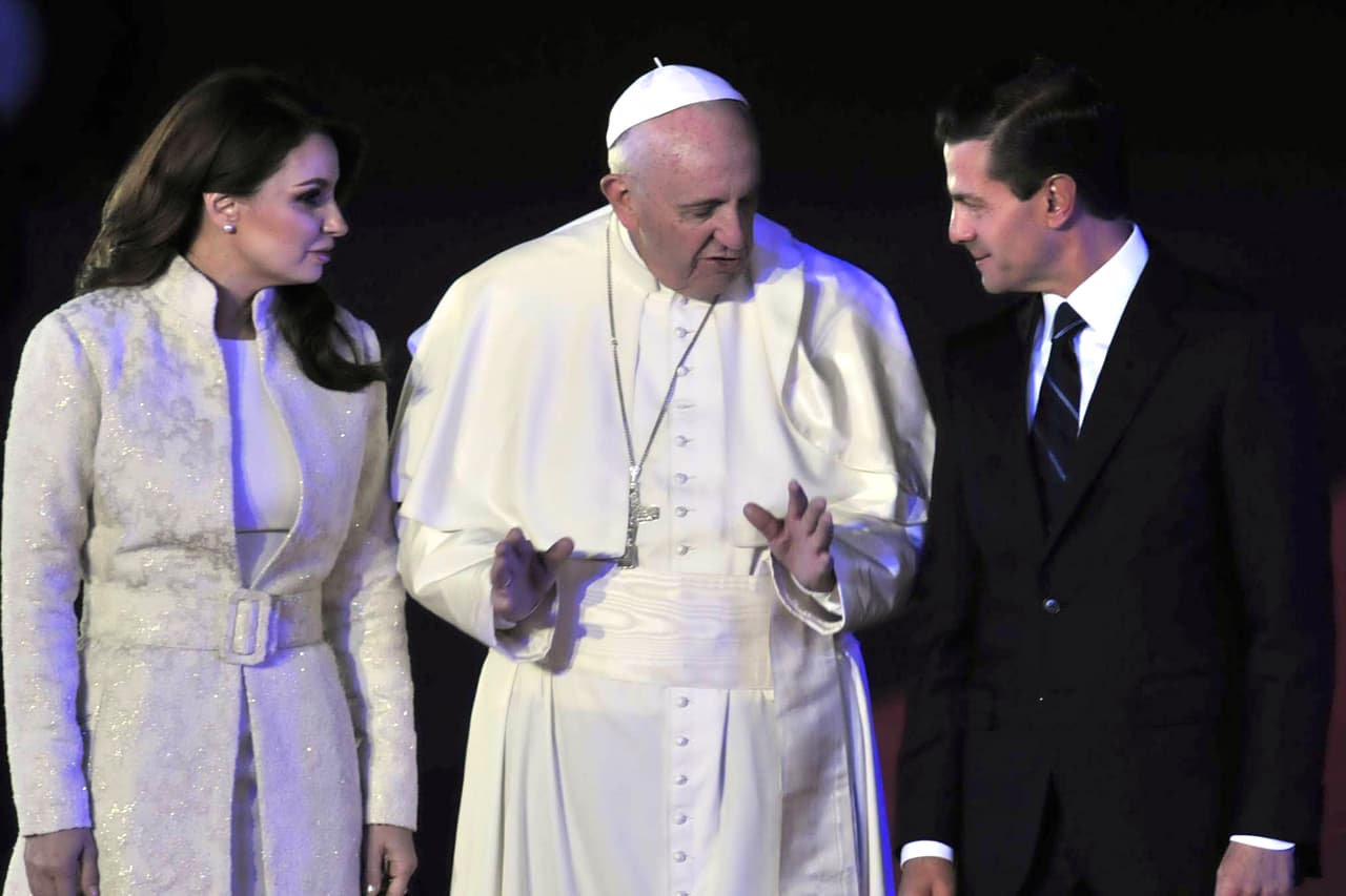 Sólo las reinas de países católicos pueden vestir de blanco frente a un Santo Pontífice.