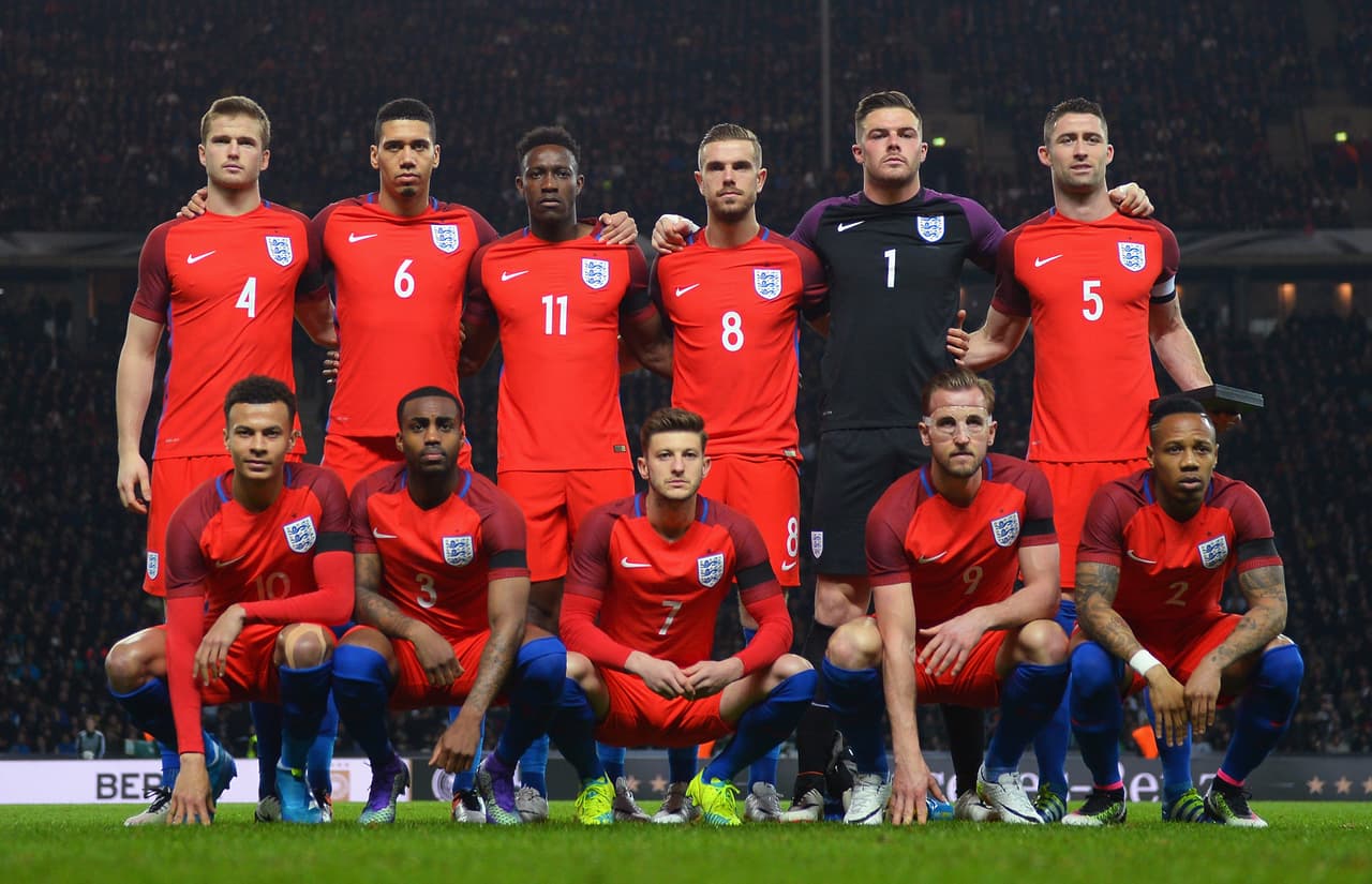 Inglaterra vino de atrás y remontó dos goles de Alemania para vencer 3-2 a la campeona del mundo en el Olímpico de Berlín impulsada por una generación de jóvenes prometedores comandados por Harry Kane y Jamie Vardy que anotaron en la victoria de los ‘Tres Leones’.