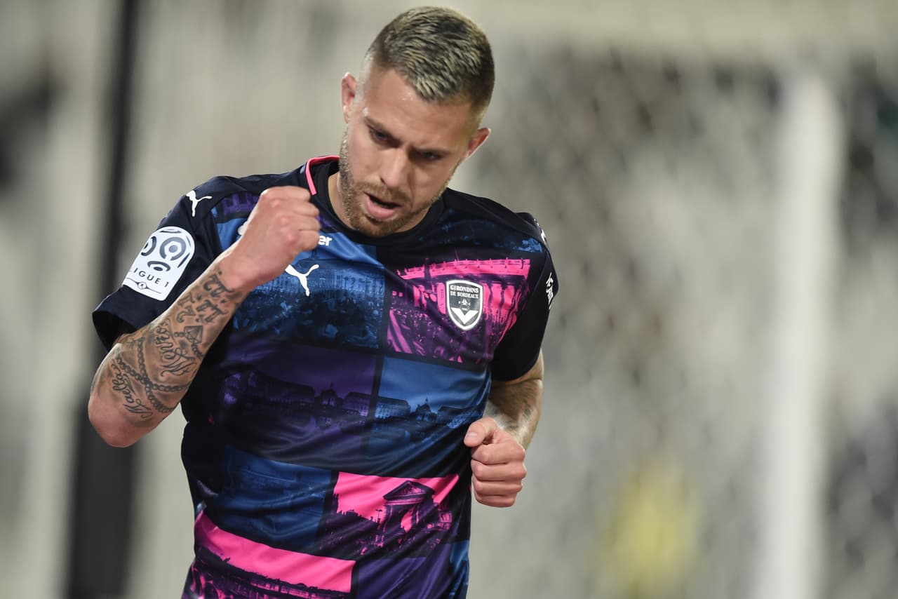 En Turquía apenas lleva nueve partidos en el segundo semestre de 2017 y por eso quiere volver a la competencia con América para 2018, con el fin de ser el atacante brillante que sorprenda en Liga MX.