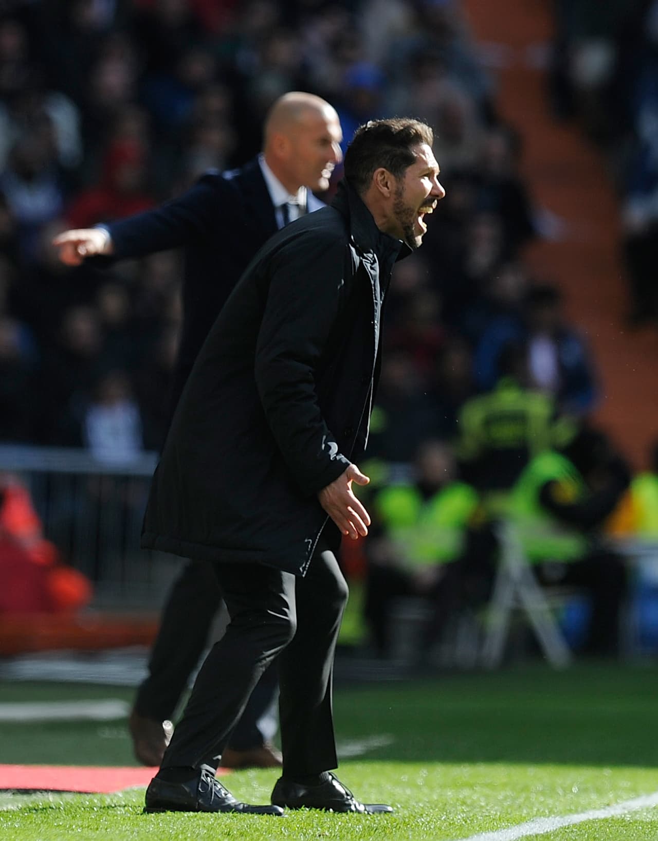 Los técnicos hicieron su papel desde el costado pero fue muy evidente la superioridad del argentino ante el debut de Zidane en un choque de esta índole.