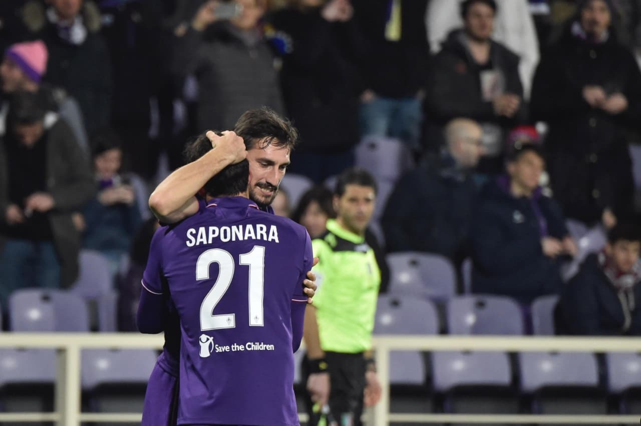 El primer gol de la Fiorentina llegó al minuto ocho por intermedio de Riccardo Saponara.