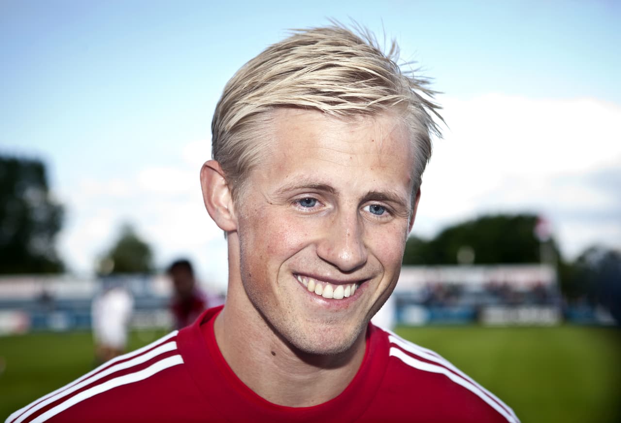 Fueron 23 los años que separaron el primer título de Premier League de Peter Schmeichel en 1993 del primer título de Kasper Schmeichel con el Leicester en 2016.