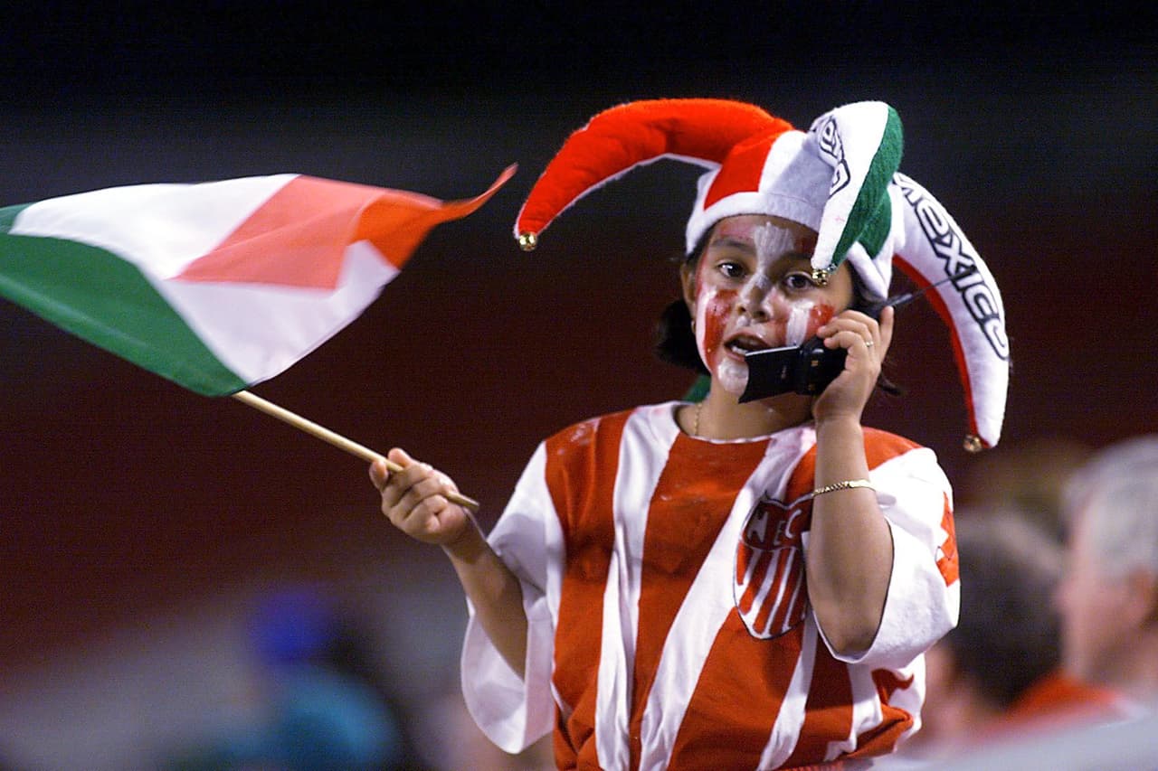 El torneo de clubes de CONCACAF de aquel año lo ganó el Necaxa que superó por 2-1 al Alajuelense de Costa Rica en la final.