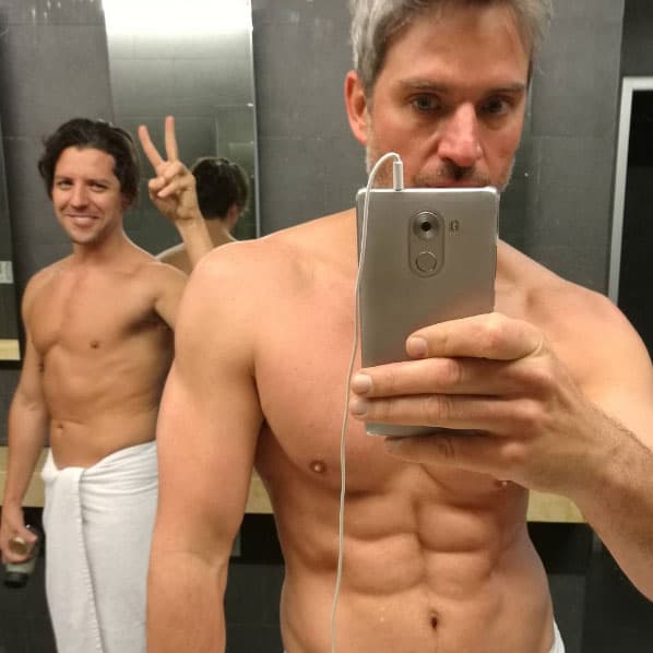 6. Durante 11 años Ramiro practicó Rugby; le encanta el fútbol soccer y correr.