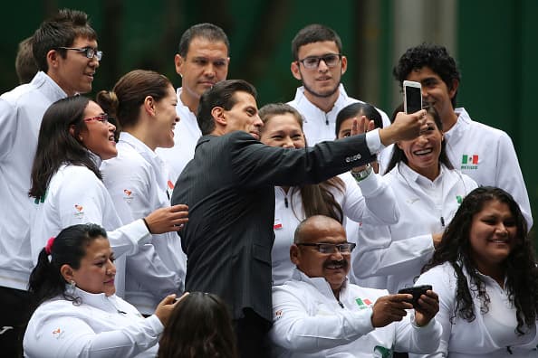 Enrique Peña Nieto y la delegación mexicana previo a viajar a Río 2016