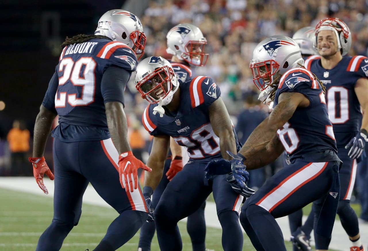 LeGarrette Blount consiguió más de 100 yardas en el partido.