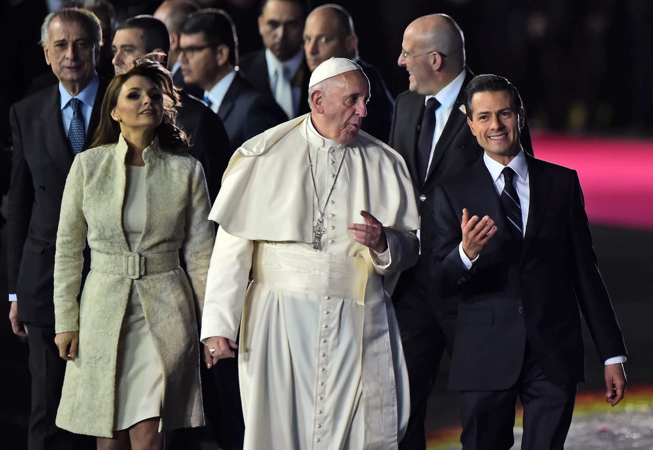 No obstante, el vestuario de Rivera está siendo muy criticado.