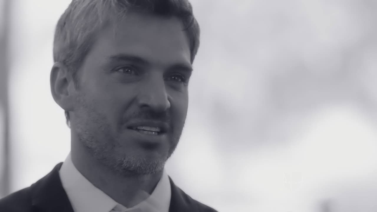 Sin embargo no se ha dado cuenta que 'Ana Leticia' siente una extraña obsesión por él.