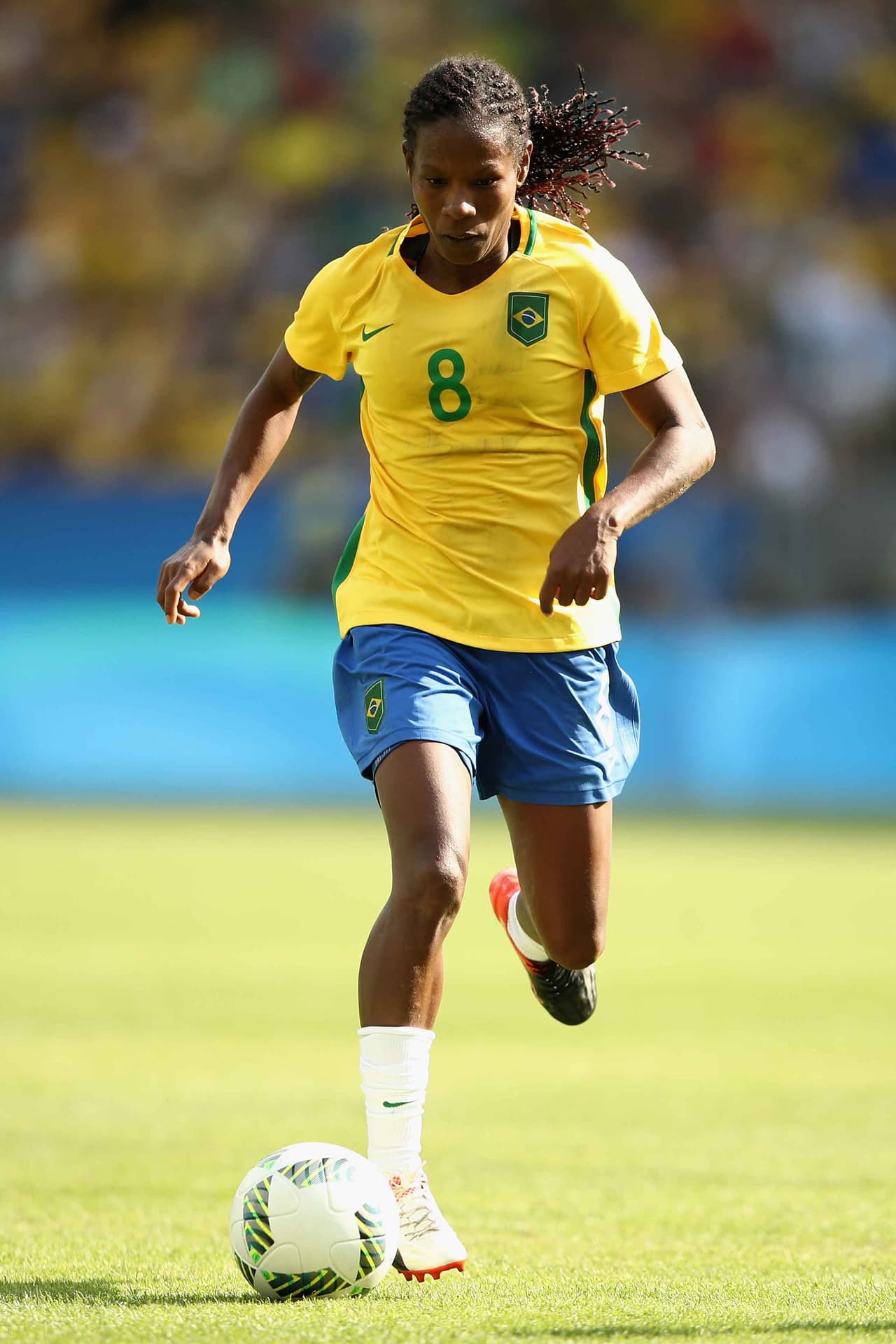 Dar un mejor fin a su carrera en la selección brasileña que no sea el cuarto lugar en los Juegos Olímpicos de Río de Janeiro pasó por la cabeza pero no hizo cambiar a la centrocampista Miraildes Maciel Mota 'Formiga' su decisión de decir adiós a los 38 años.