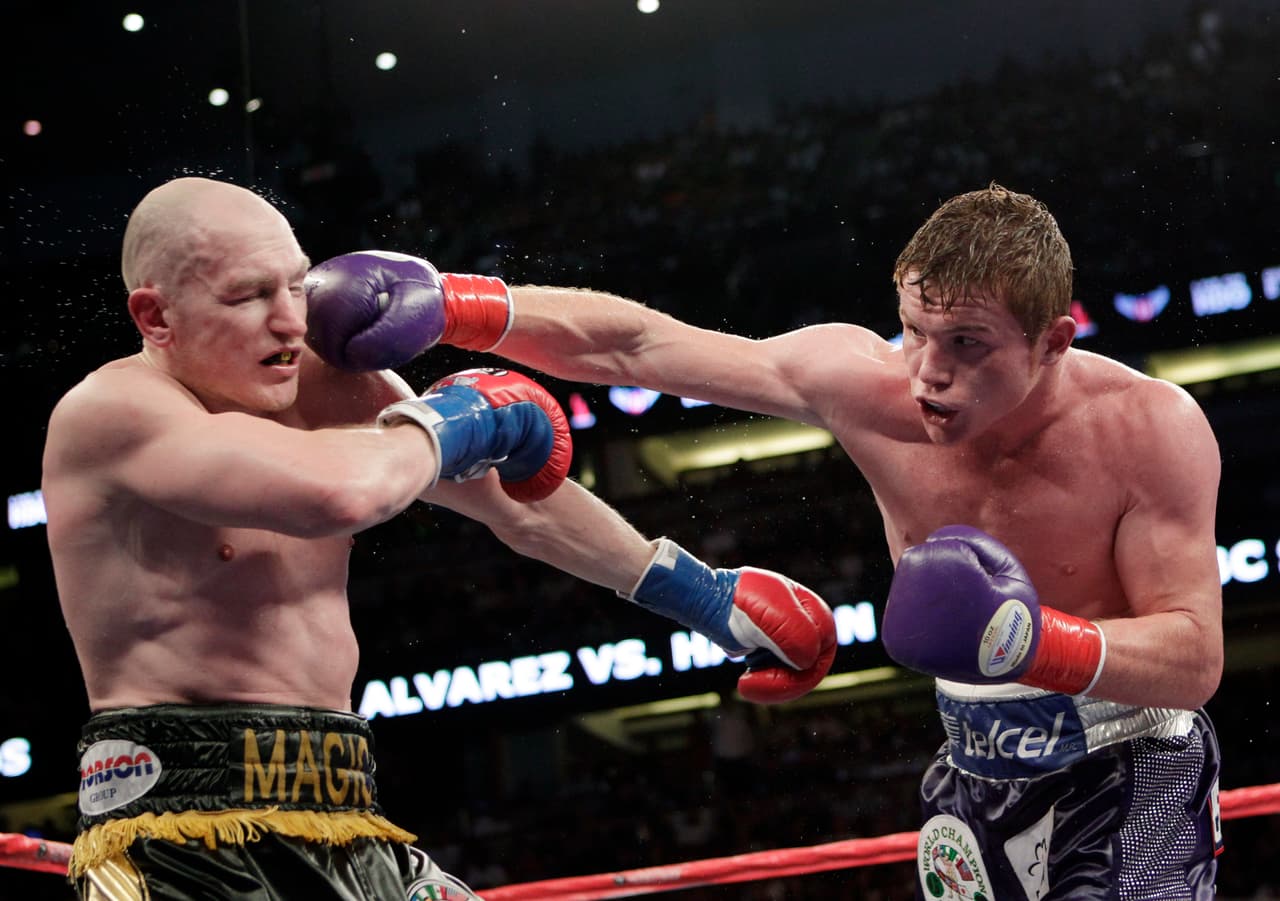 Su pelea contra Matthew Hatton significó un salto gigante en su carrera. La búsqueda por el título vacante del peso superwélter de la WBC le dio un triunfo por decisión unánime al mexicano.