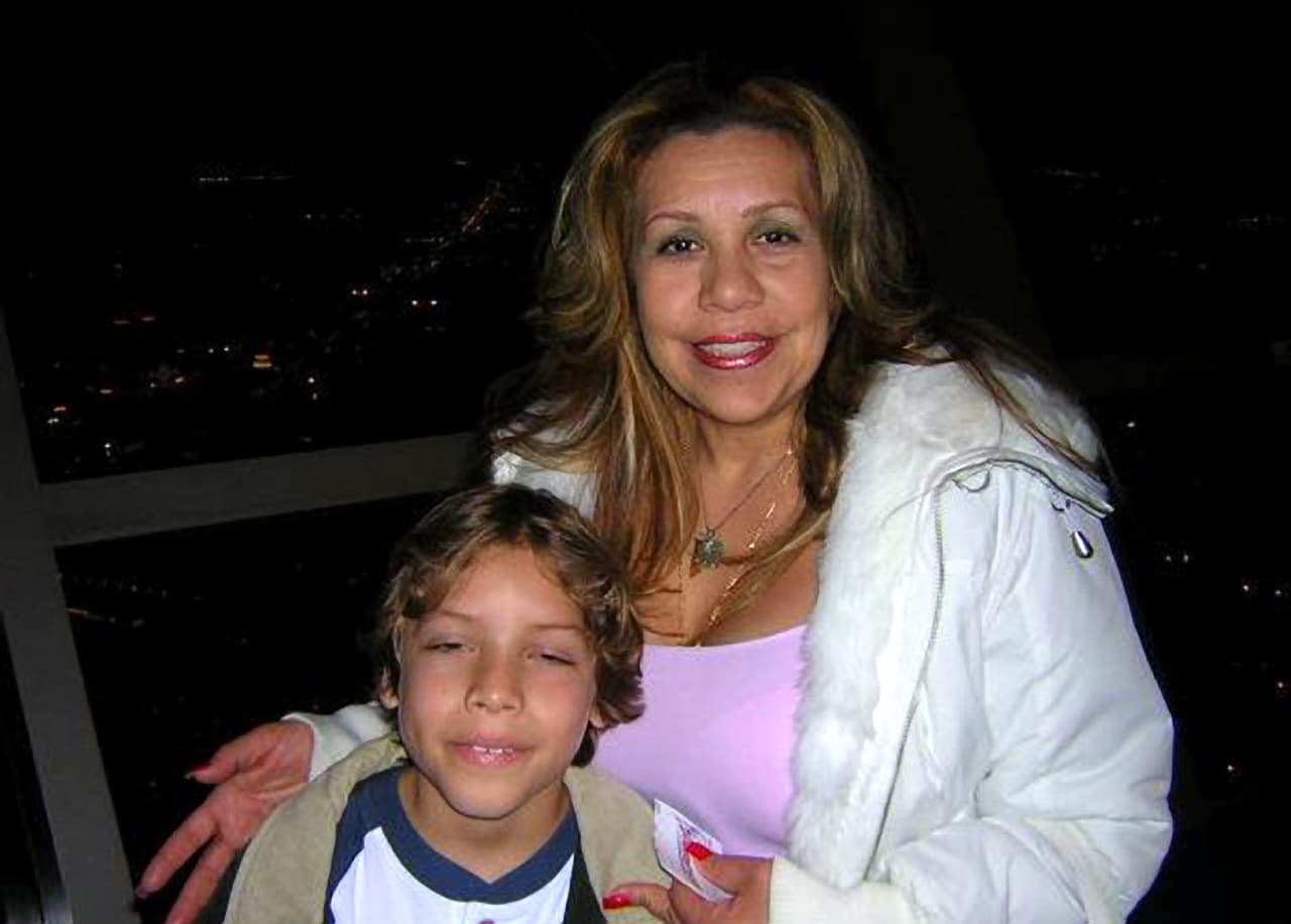 Mildred Baena, nacida en Guatemala, fue la tentación del ex gobernador de California.