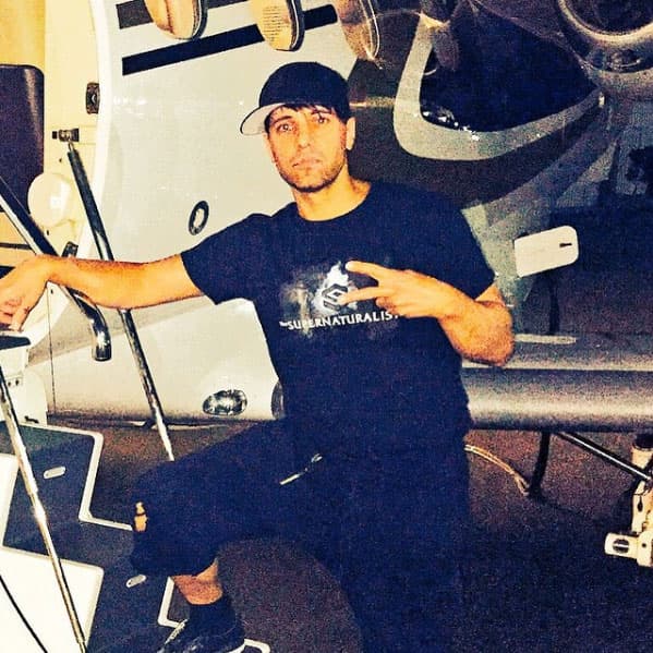 Para este galán mantenerse en forma es de suma importancia, pues debe tener un cuerpo atlético para salir bien librado de sus trucos de magia.