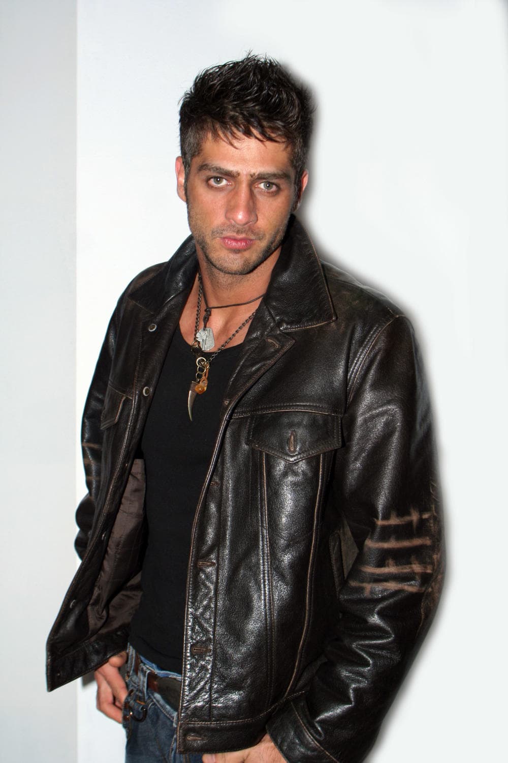 Pero terminaron su relación porque la distancia los separó,
<b><a href="http://www.univision.com/temas/marco-mendez">Marco</a></b> se fue a vivir a Argentina por varios meses para grabar la telenovela 'Los exitosos Pérez'.