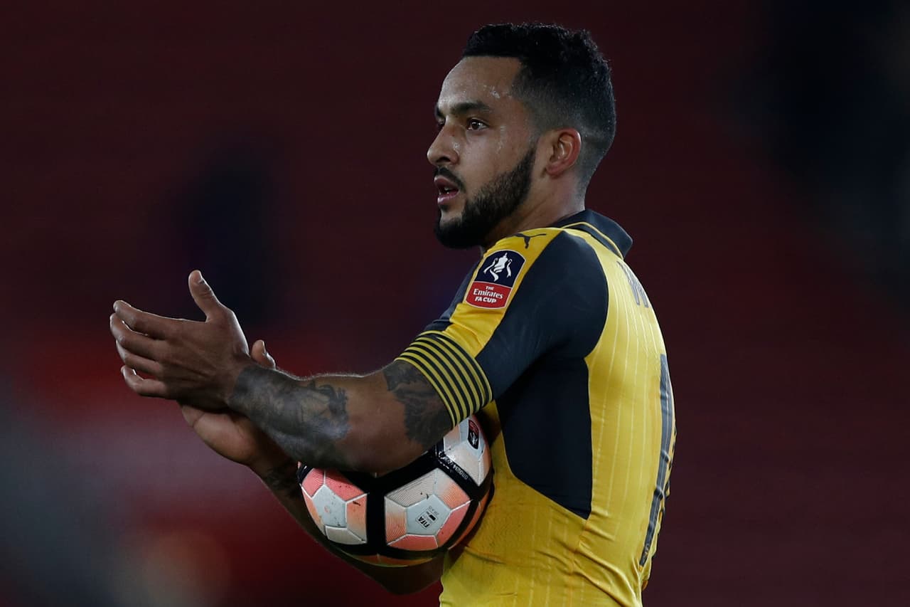 Walcott se ha mantenido en el Arsenal hasta entonces y sigue siendo miembro de la selección inglesa.